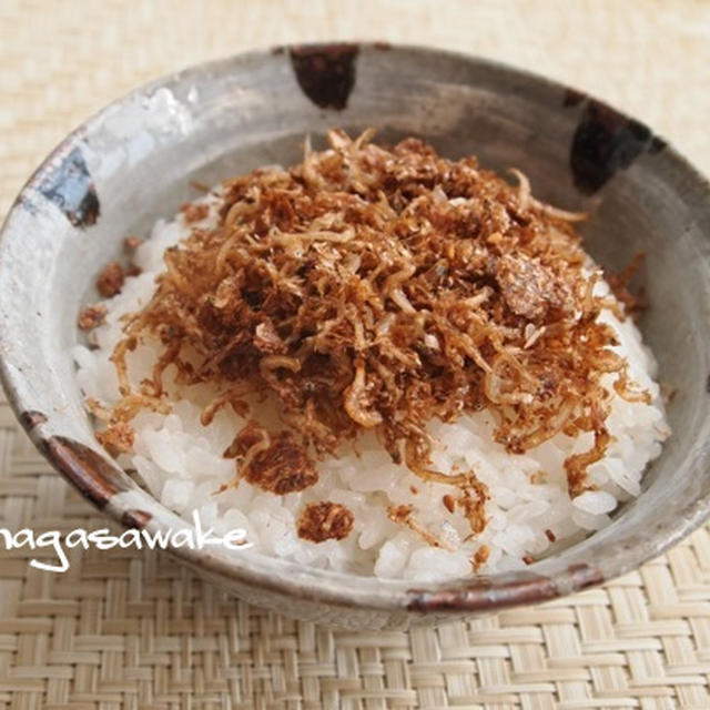 簡単保存食！レンジで作るジャコとおかかのふりかけ