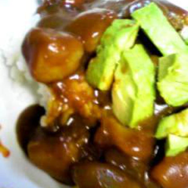 アボガドトッピング定番カレーライス