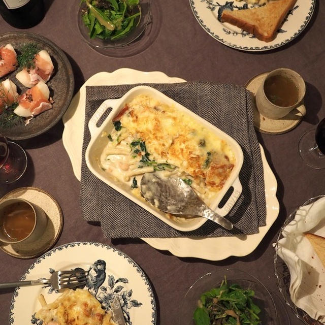 チキンとほうれん草のグラタンの夜ごはん