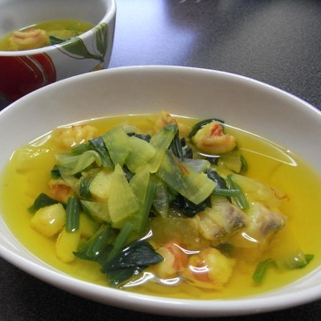 魚介と冬野菜のサフランスープ