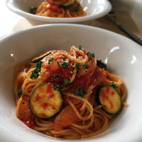 パスタソースで簡単うまうま＊ズッキーニとベーコンのポモドーロパスタ