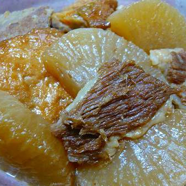 牛スジ・天ぷら・大根のおでん風煮物♪