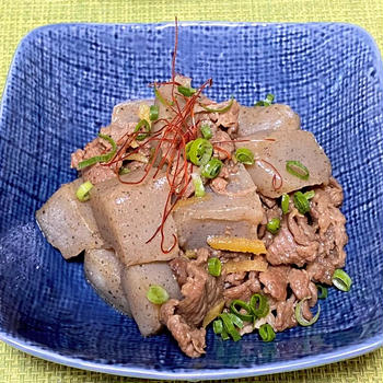 薬膳ってなぁに？今日は仕事運アップの肉料理がラッキー、牛肉とこんにゃくのしぐれ煮で薬膳！