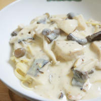 きのこのクリームパスタ