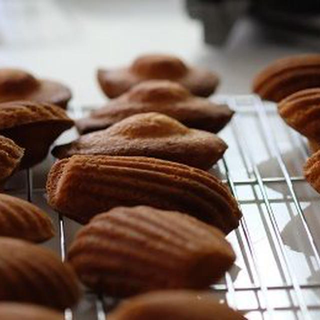 たくさんのお菓子を作るときに、何からすると効率がよいか？　/　大阪お菓子教室ひすなずた