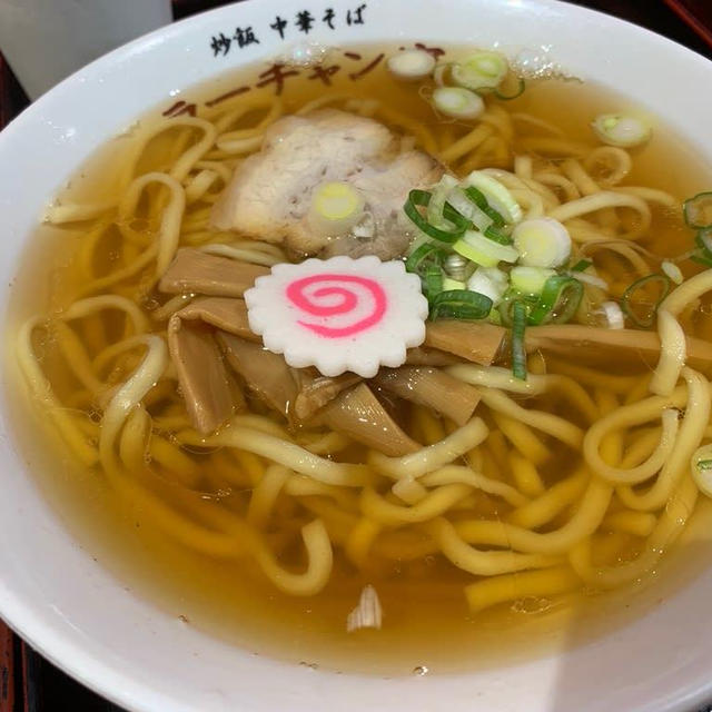 万代そば隣のラーチャン屋の平打ちラーメン熱々でも美味しかった♡