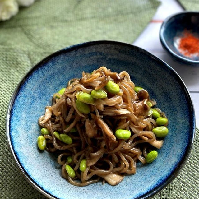 糸こんにゃくと舞茸のすき焼き風炒め煮