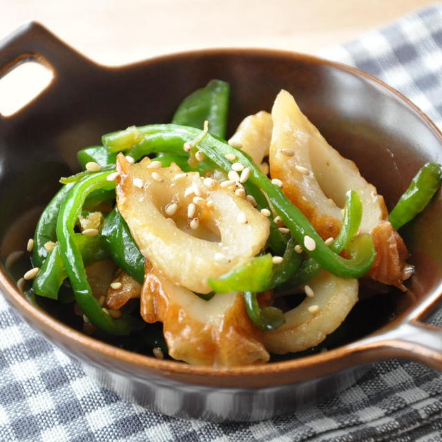 【ストックおかず】カンタンでお手軽な副菜≪ピーマンとちくわのごま炒め≫