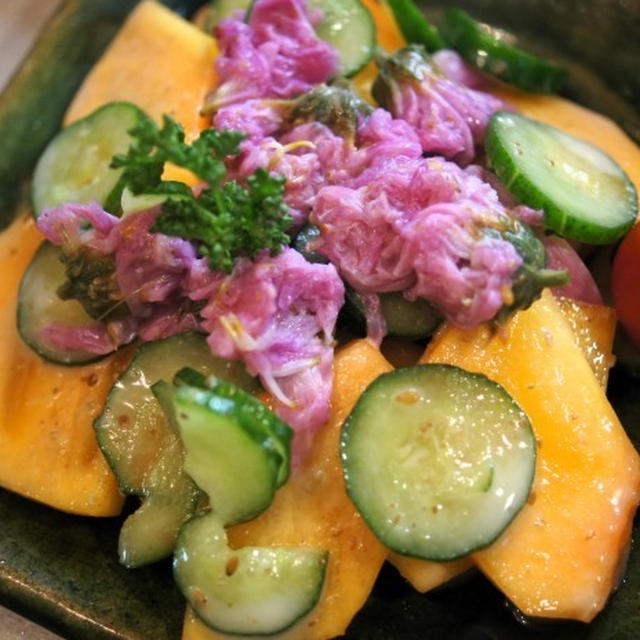 ■季節の副菜【食用菊と柿・胡瓜のサラダレシピ】と食用菊の茹で方