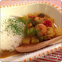 ベジブロスでおうちカフェごはん　エビとトマトのカレー