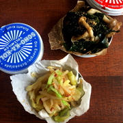 【簡単！！】おすすめ副菜２種＊キャベツもやしのおかかじょうゆ&ワカメとしめじのゴマポン酢