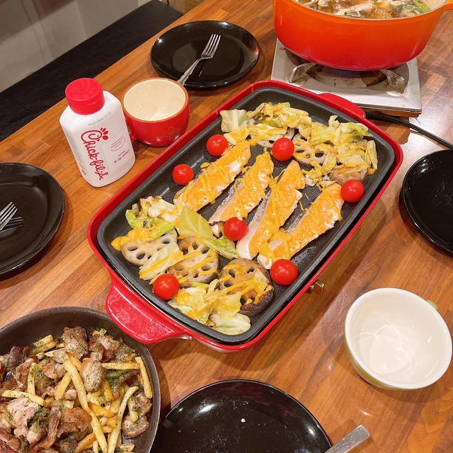何を作ってるかわからないけど何とかできた晩御飯です！！