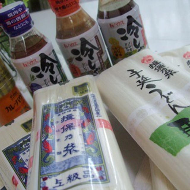３色そぼろうどん