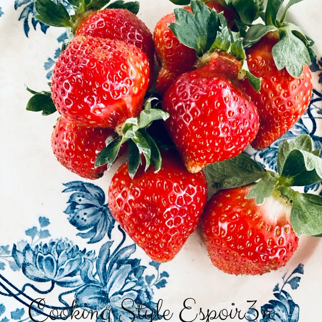 あまおうで苺ベーグル(⋈◍＞◡＜◍)。✧♡