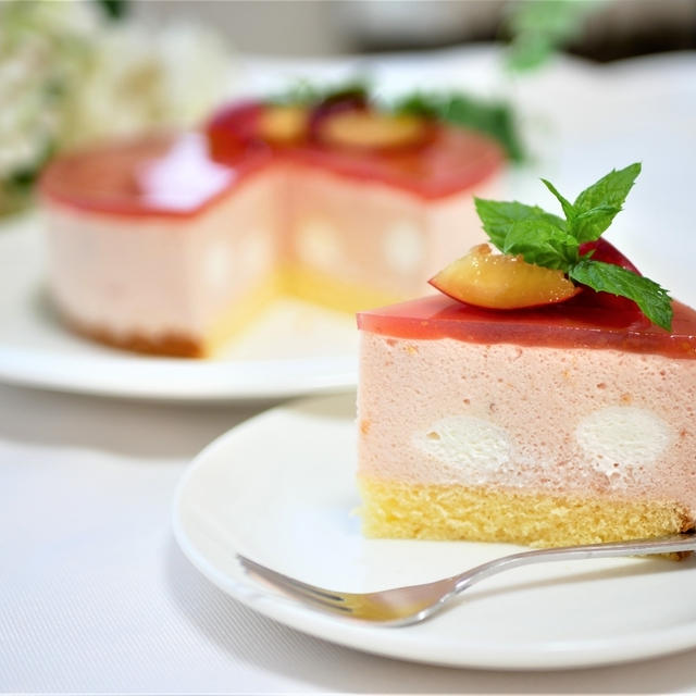 プラムのムースケーキ♪水玉模様が可愛い～