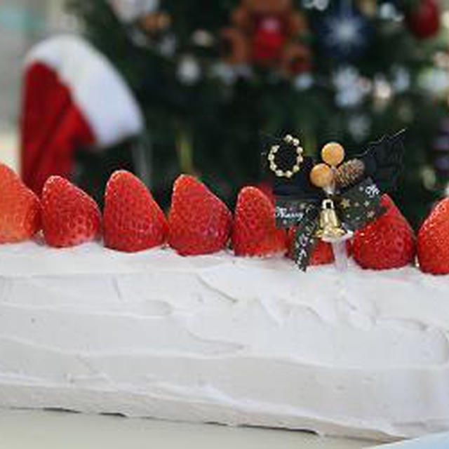 クリスマスケーキ ピンクロールケーキ レシピブログ