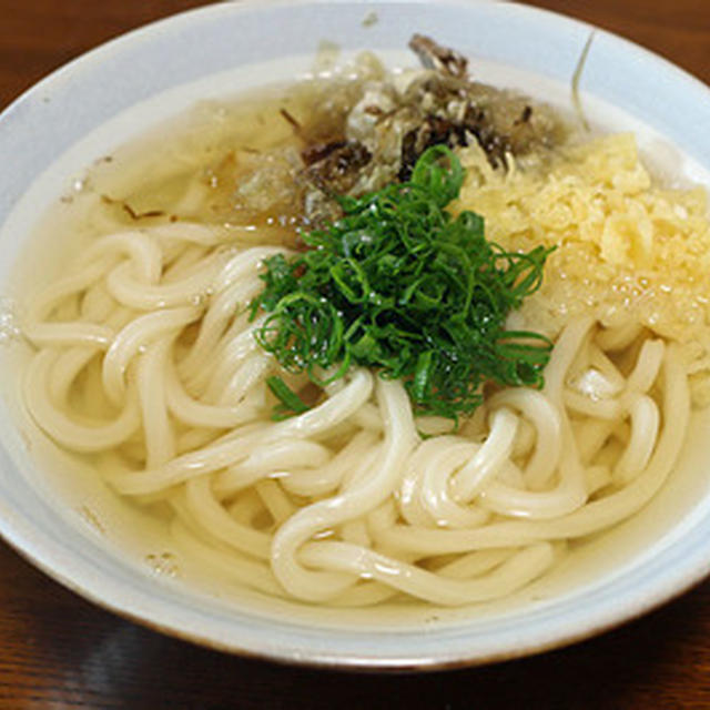 今年一杯目の「家うどん」