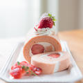 ふわっふわ、苺のシフォンロールケーキ ｜ レシピ・作り方