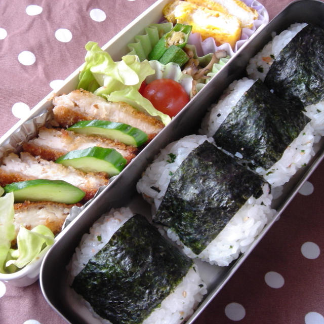 チキンカツとおにぎり弁当＆卒業式