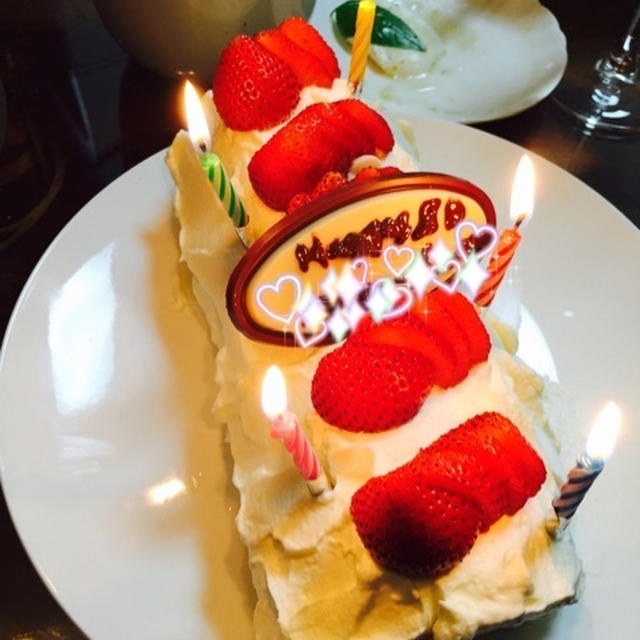 いちごのロールケーキ