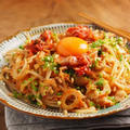 もやしでかさ増し！キムチ焼きうどん
