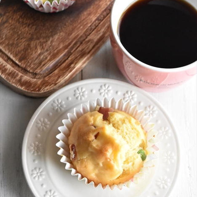 シャウベーコロンとホットケーキミックスで♪お豆腐マフィン