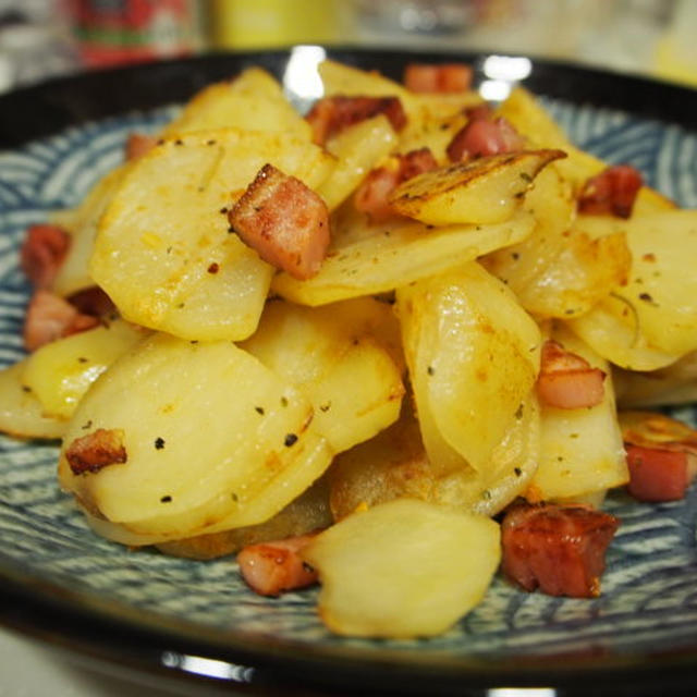 スパイスたっぷり効かせてます☆簡単＆お手軽☆ジャーマンポテト♪