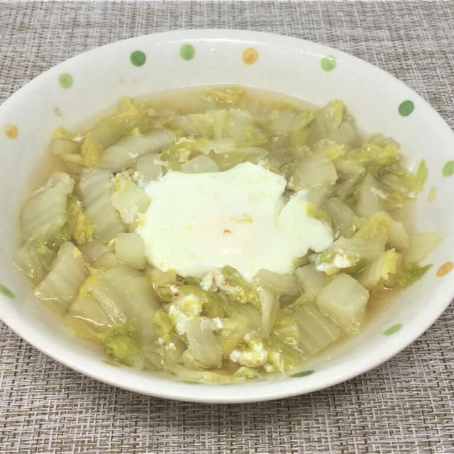 タジン鍋で白菜の巣ごもり卵（レシピあり）