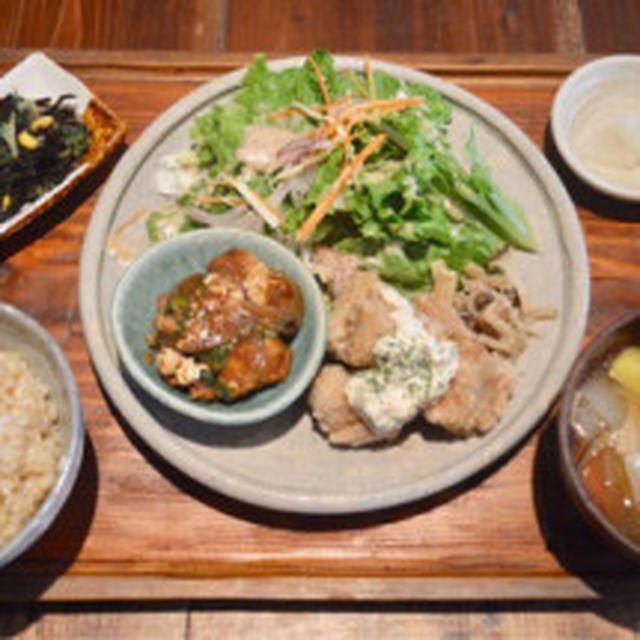 #牛すじトマト煮込み 今日の #おやつ定時で仕事をあがり、早めにさくりと。#テレビ東...