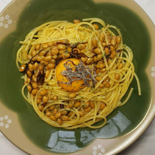 【混ぜるだけ】納豆と塩昆布の和風パスタの作り方｜Pasta Life｜