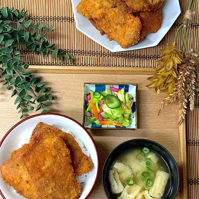 新潟タレカツ丼