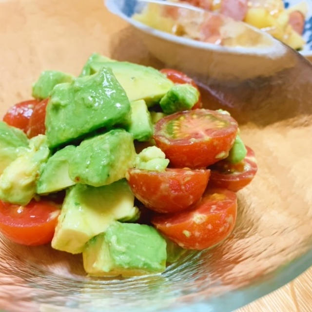 トマトとアボカドのサラダ レシピ・作り方