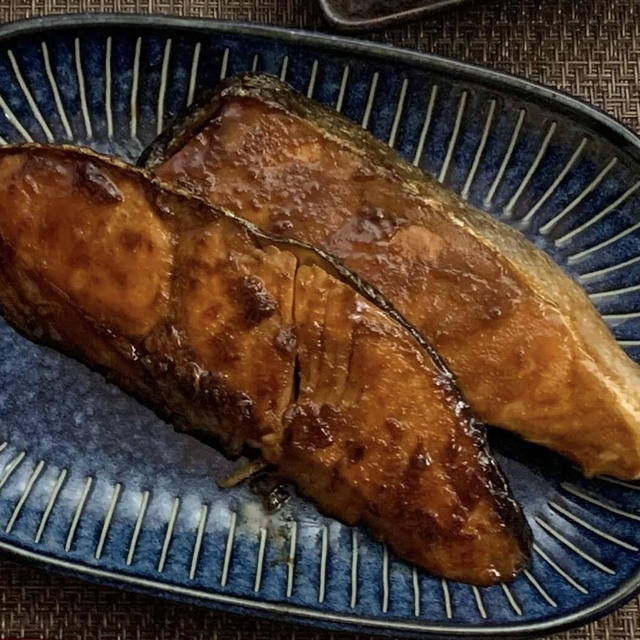 本格味でパサつかない♡鮭のフライパン照り焼き
