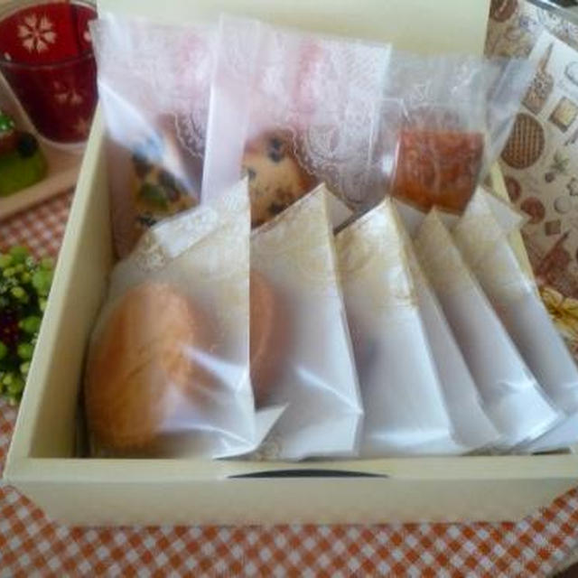 クリスマス風なフルーツケイクでプレゼント作りました！