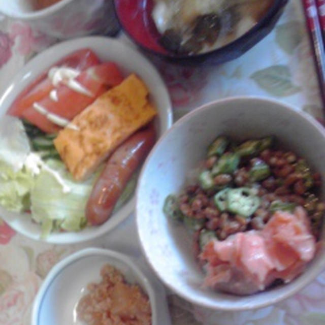 朝ご飯、冬瓜と鶏ひき肉の煮物♪