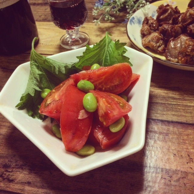 副菜に☆トマトと枝豆のにんにくごま油炒め