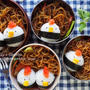 くっつかない麺弁当のコツ。ニワトリおにぎりの焼きそば弁当♩