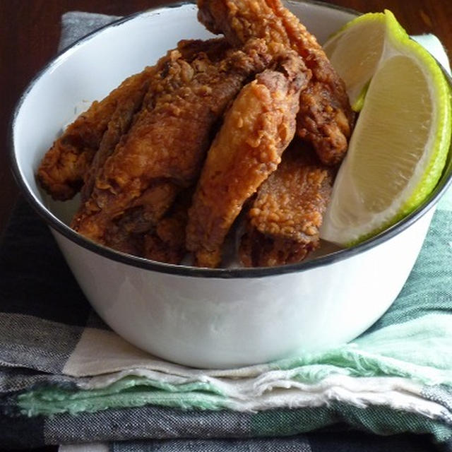 鶏手羽のピリ辛揚げ