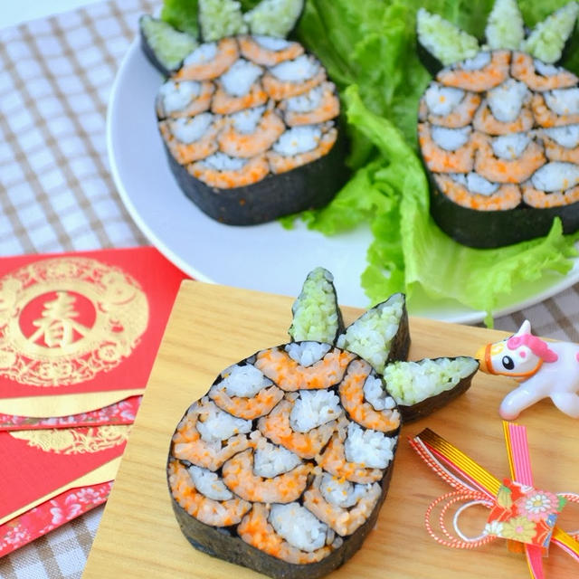 Pineapple Sushi Art Roll　パイナップル飾り巻き寿司