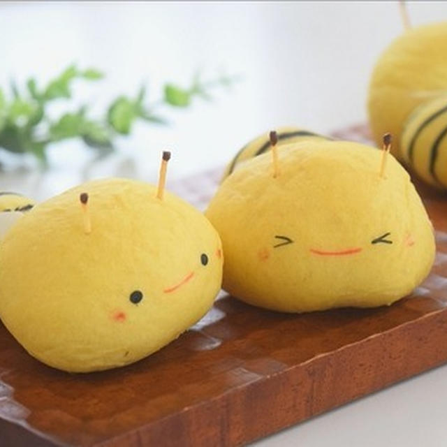 ブンブンブン♪みつばちパン♡