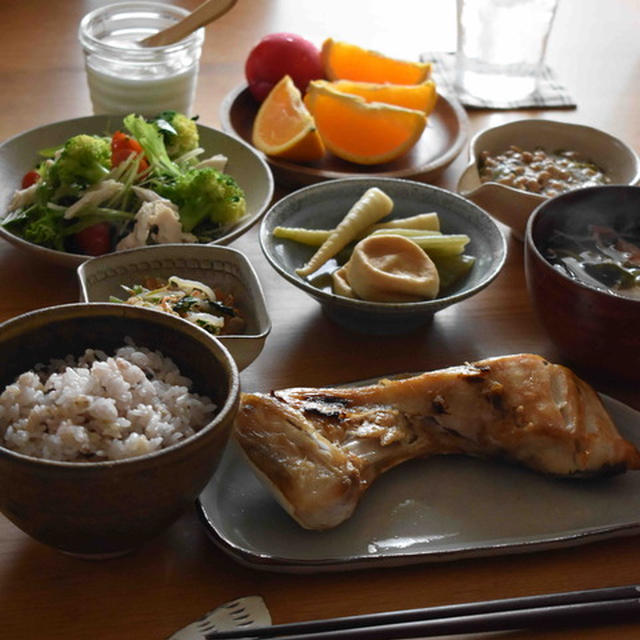 試合結果と調整した朝ごはん。元チームメイトと♪