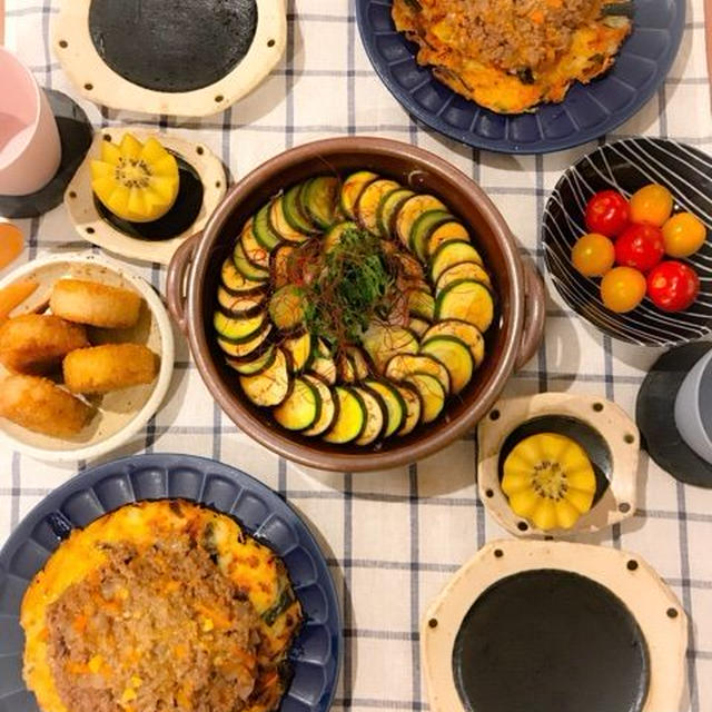 【献立】作り置き&リメイク同時進行、ちぢみのこねずに炒めるだけハンバーグのせで夜ご飯
