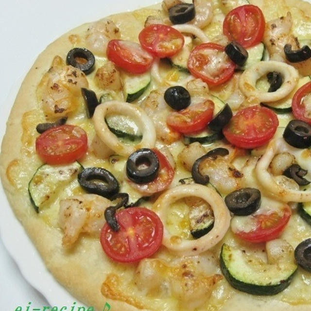 ミニトマトでもおいしい～おうちpizza♪