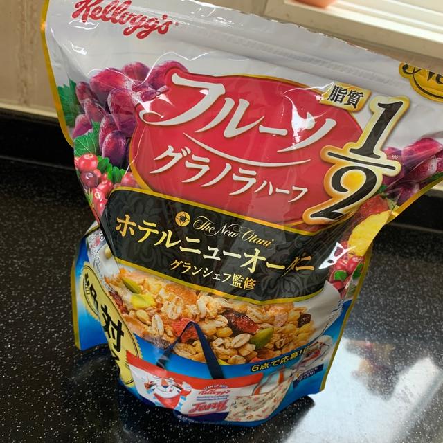 ホテルオークラのフルーツグラノーラ