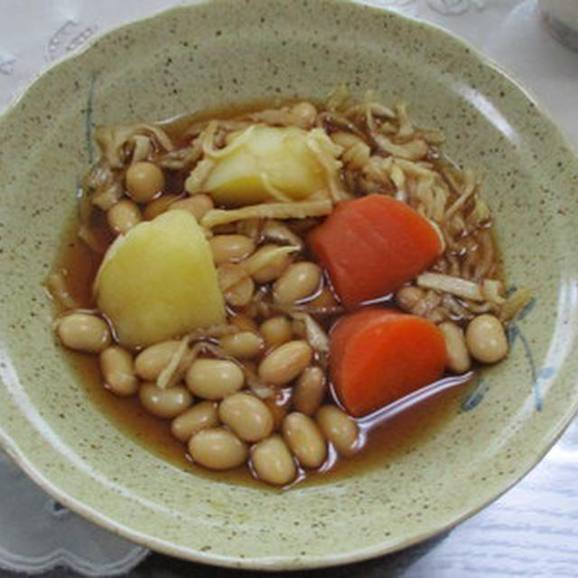 蒸し豆と千切り大根の煮物★★★