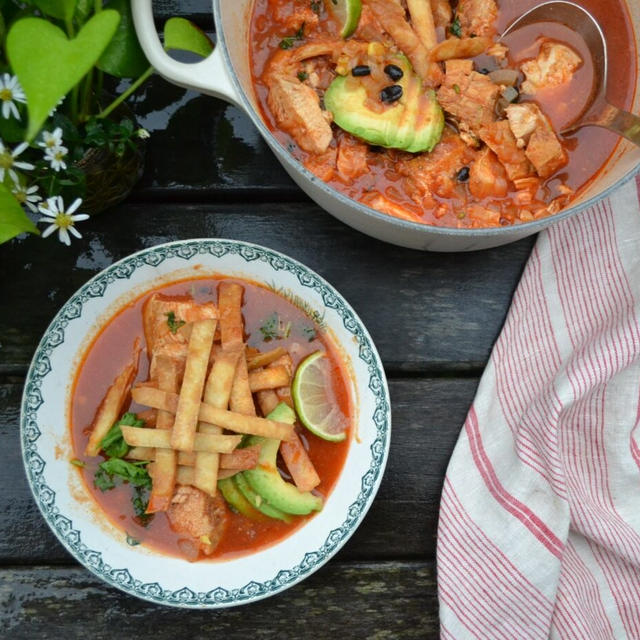 Chicken Tortilla Soup チキントルティーヤスープ