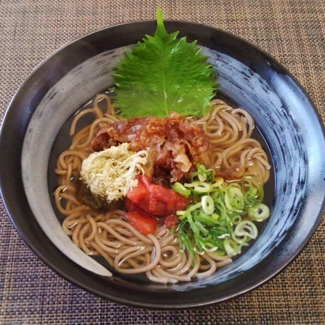 早めでよかった（笑）兼用ごはんは肉蕎麦ね♪～♪