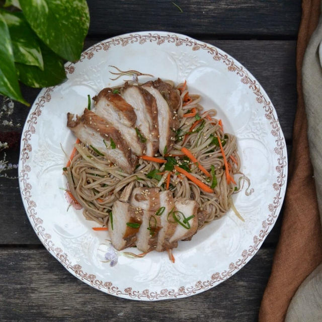 Chicken Soba Noodle Salad チキン蕎麦サラダ