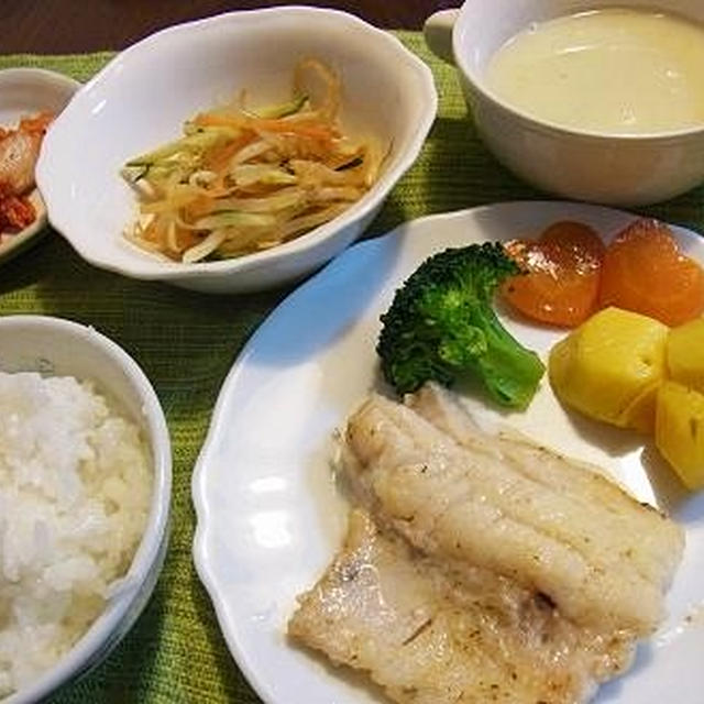 踏んだり蹴ったりの日々･ﾟ･(ﾉД｀)･ﾟ･｡ ＆　タラのムニエル