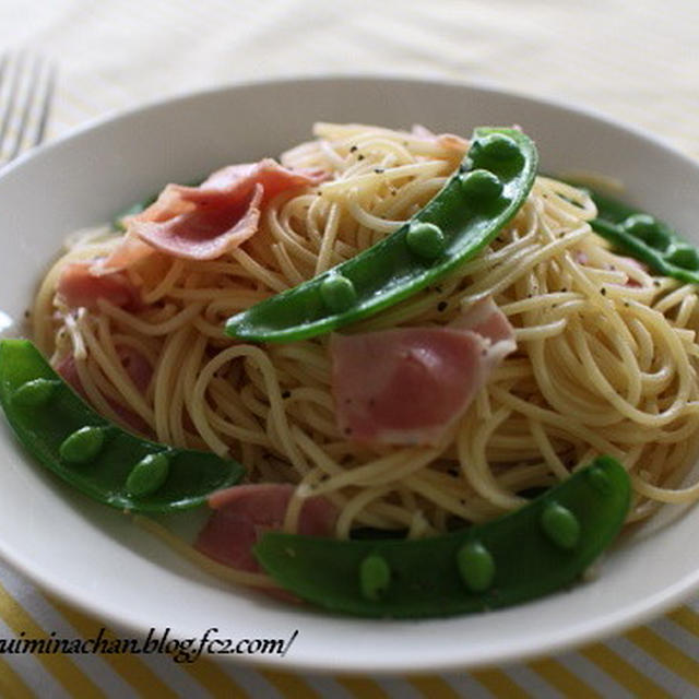 スナップえんどうとベーコンのパスタ